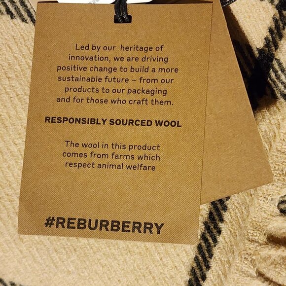 Burberry Giant Check Wool Scarf - Picture 2 of 7